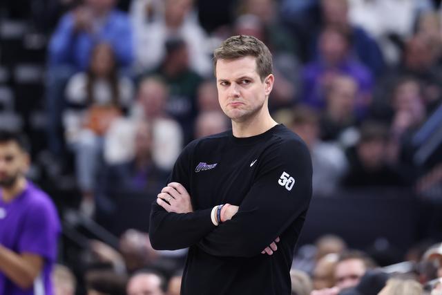 张帆21分北控胜江苏 胡明轩17分广东两连败